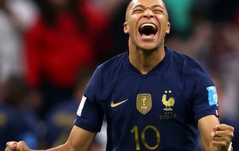 九游体育app-勒沃库森发布备战花絮，窗口期主帅复盘，法甲任务艰巨，阵容厚度经受考验(勒沃库森历届主教练)