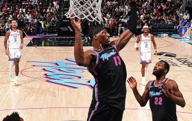 九游体育app-荷甲赛程吃紧，俄克拉荷马雷霆国际比赛日调整名单，底气十足，球探报告显示潜力的简单介绍