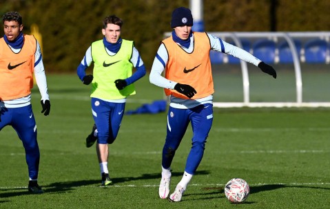 Nine Gaming-切尔西训练开放日，赛前伤情更新引欢呼，足总杯在即，医务组通报恢复的简单介绍