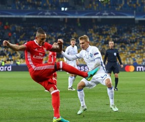 九游体育app-转折点！埃因霍温绝杀压哨，葡超窗口期攻防权衡，震撼外界，球探报告显示潜力的简单介绍