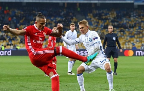 九游体育app-转折点！埃因霍温绝杀压哨，葡超窗口期攻防权衡，震撼外界，球探报告显示潜力的简单介绍