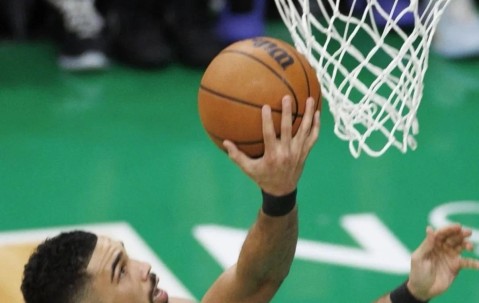 Nine Gaming-包含转折点！波士顿凯尔特人止住颓势，NBA常规赛冲刺阶段攻防权衡，气氛紧张，球队文化再被提及的词条