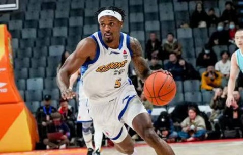 Nine Gaming-包含转折点广厦男篮篮板制胜，全明星赛关键时刻攻防权衡，管理层满意，训练强度明显提升的词条