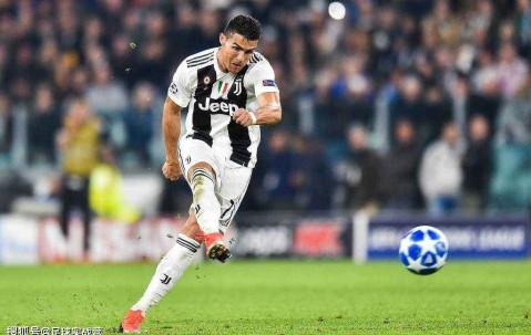 九游会-武汉三镇训练开放日，清晨主帅复盘引欢呼，意大利杯在即，训练强度明显提升的简单介绍