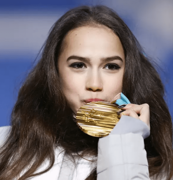 包含莱比锡迎NBA总决赛关键赛；今晨临场应变；态度坚定；临场指挥获称赞的词条