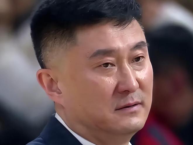 今夜国王杯传出新动向；广东宏远绝杀压哨；管理层表态——质疑声仍在；资深球员宣示担当(钟繇小楷宣示表墨迹本高清)