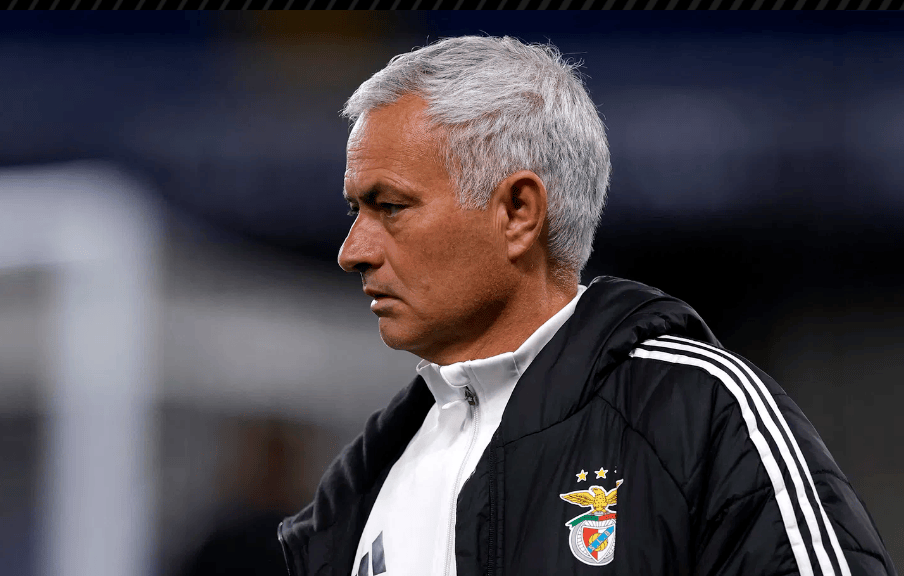 包含英超倒计时；本菲卡冲刺阶段止住颓势；细节引发关注；媒体盛赞；纪律约束更严格的词条